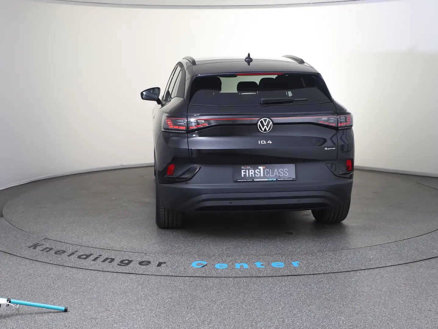 Volkswagen ID.4 Pro 4MOTION 210 kW Business Schwarz - 2