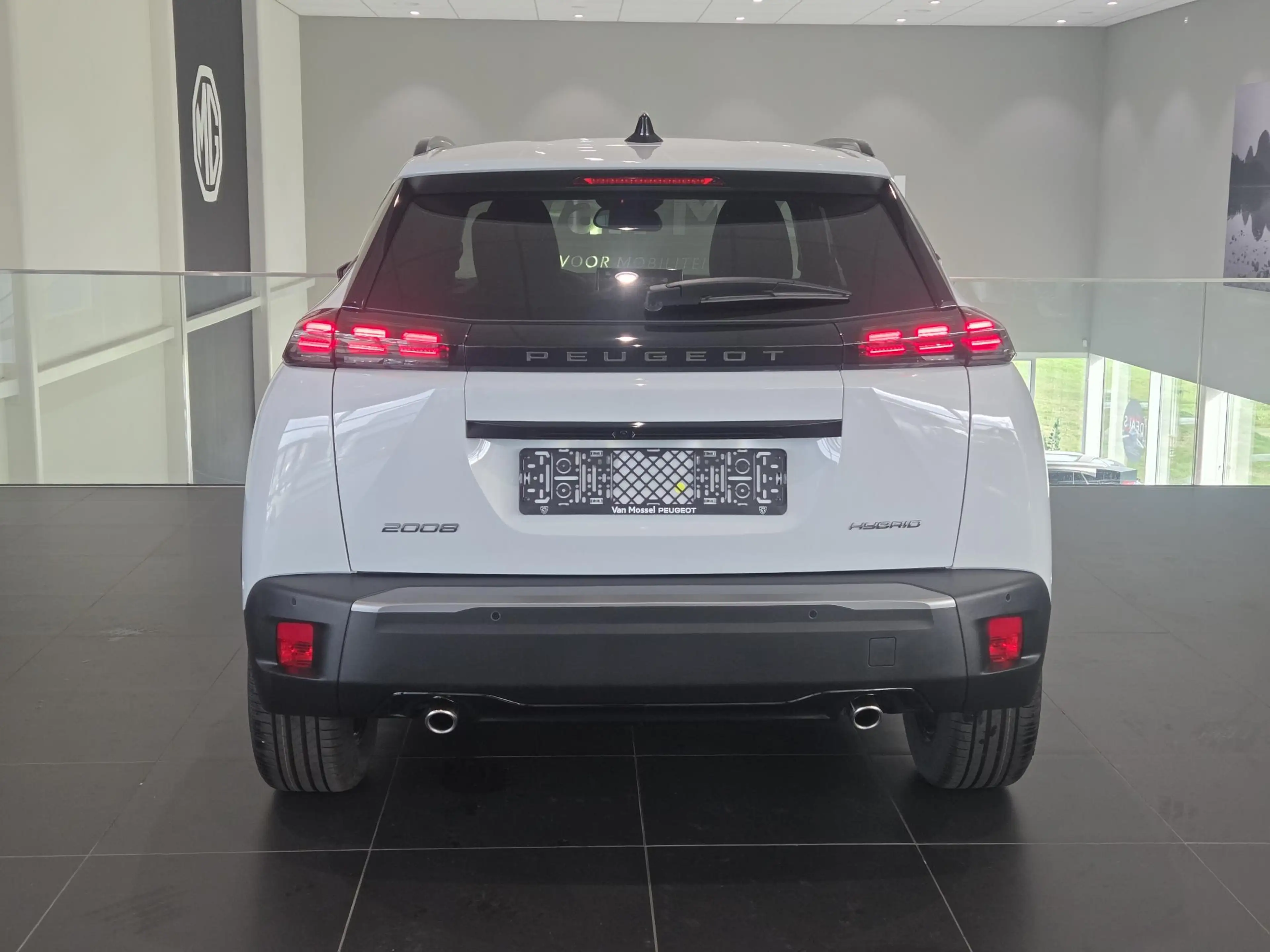 Peugeot 2008 1.2 Hybrid 136 Allure | 360 Camera | Adaptive crui — photo 5