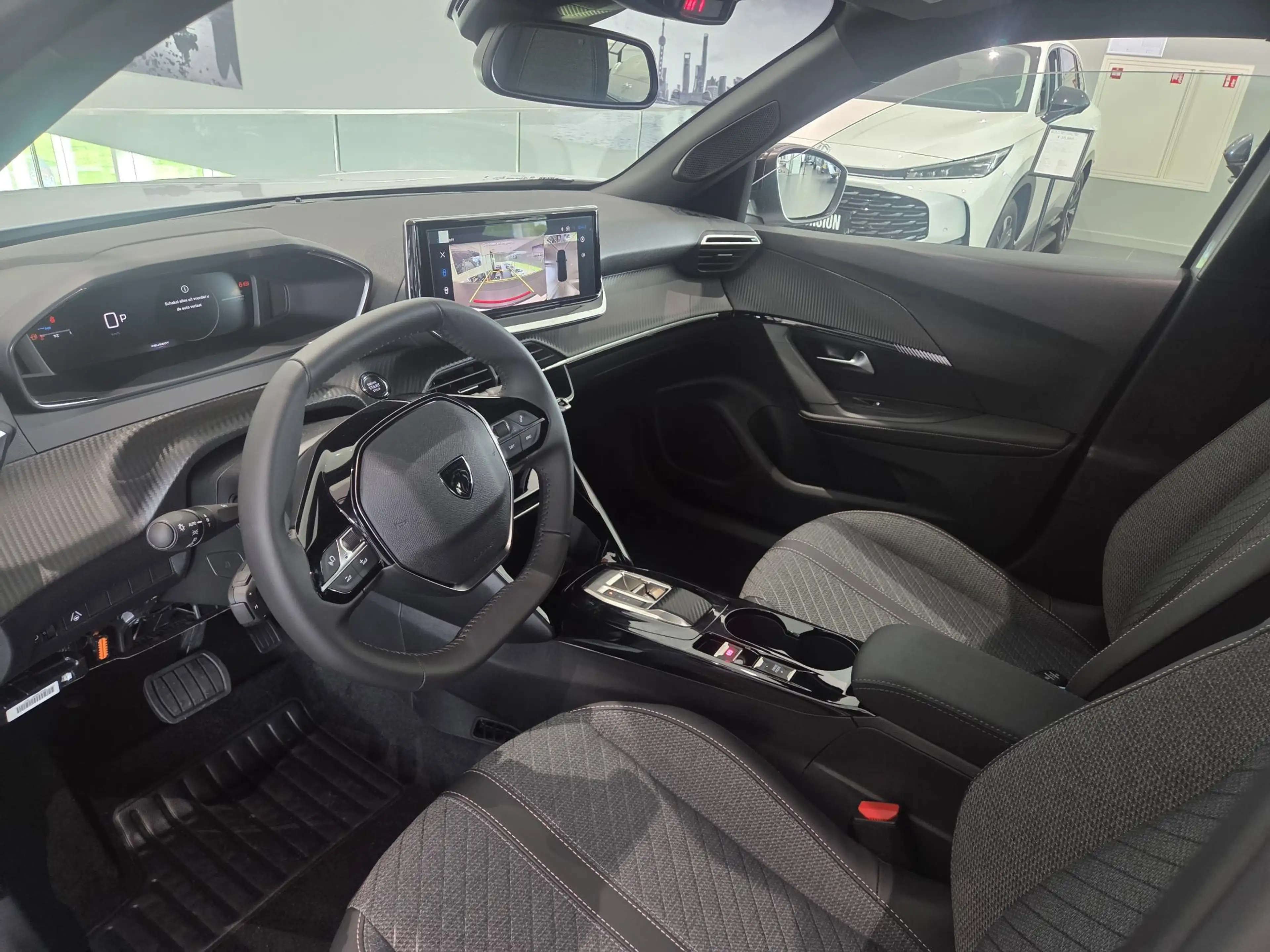 Peugeot 2008 1.2 Hybrid 136 Allure | 360 Camera | Adaptive crui — photo 8