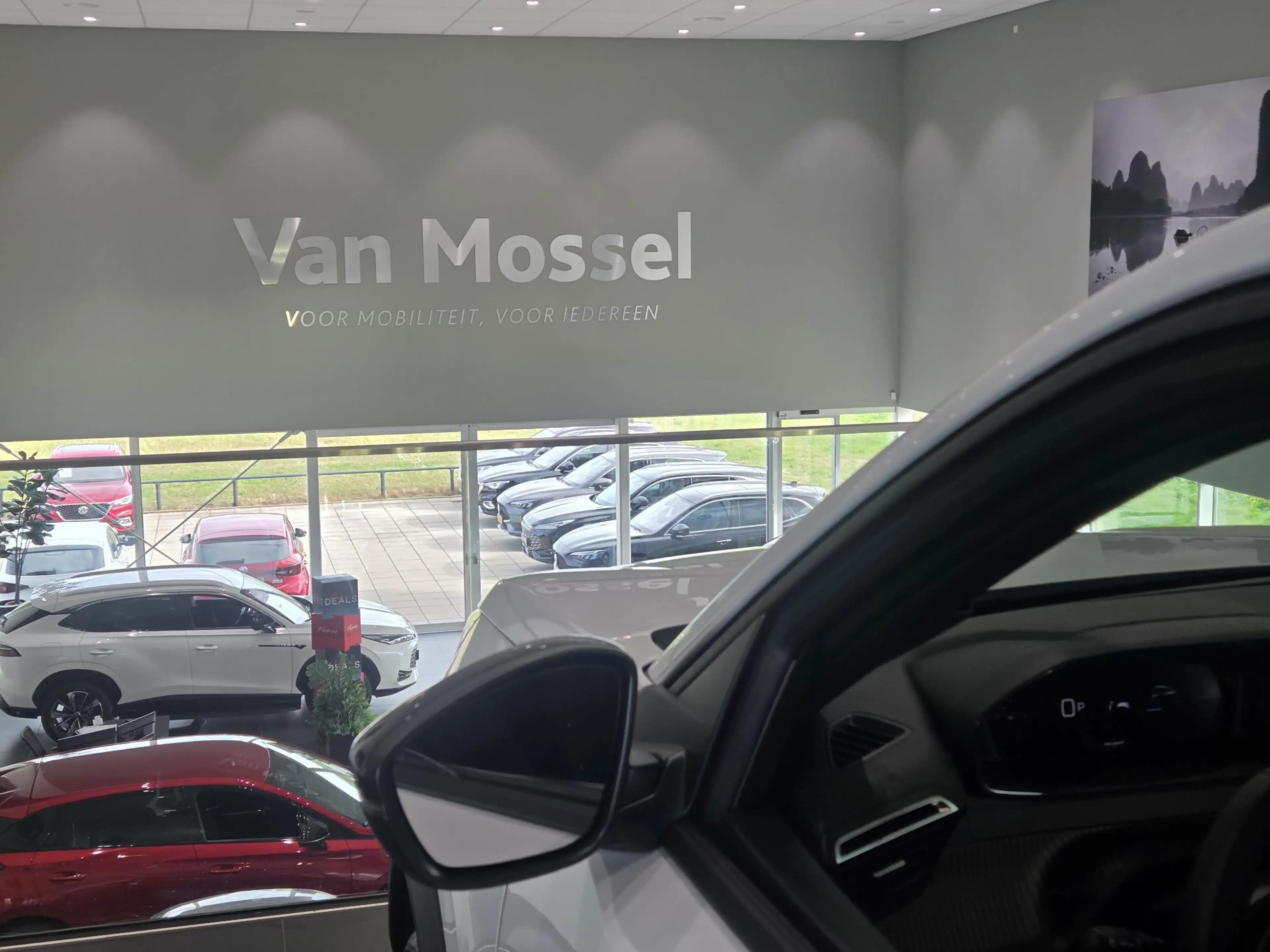 Peugeot 2008 1.2 Hybrid 136 Allure | 360 Camera | Adaptive crui — photo 12