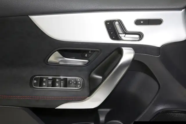 Mercedes-Benz A-Class view 14