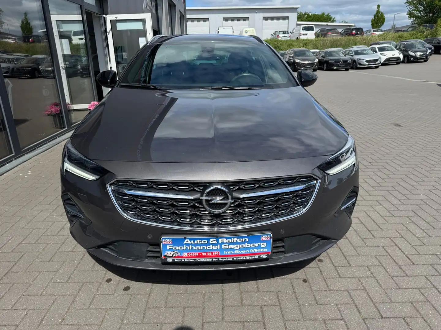 Opel Insignia B Sports Tourer Business AUTOMATIK*LED Grau - 2