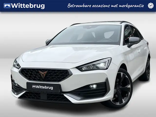CUPRA Leon Sportstourer 1.4 e-Hybrid 204PK Performance / Pano