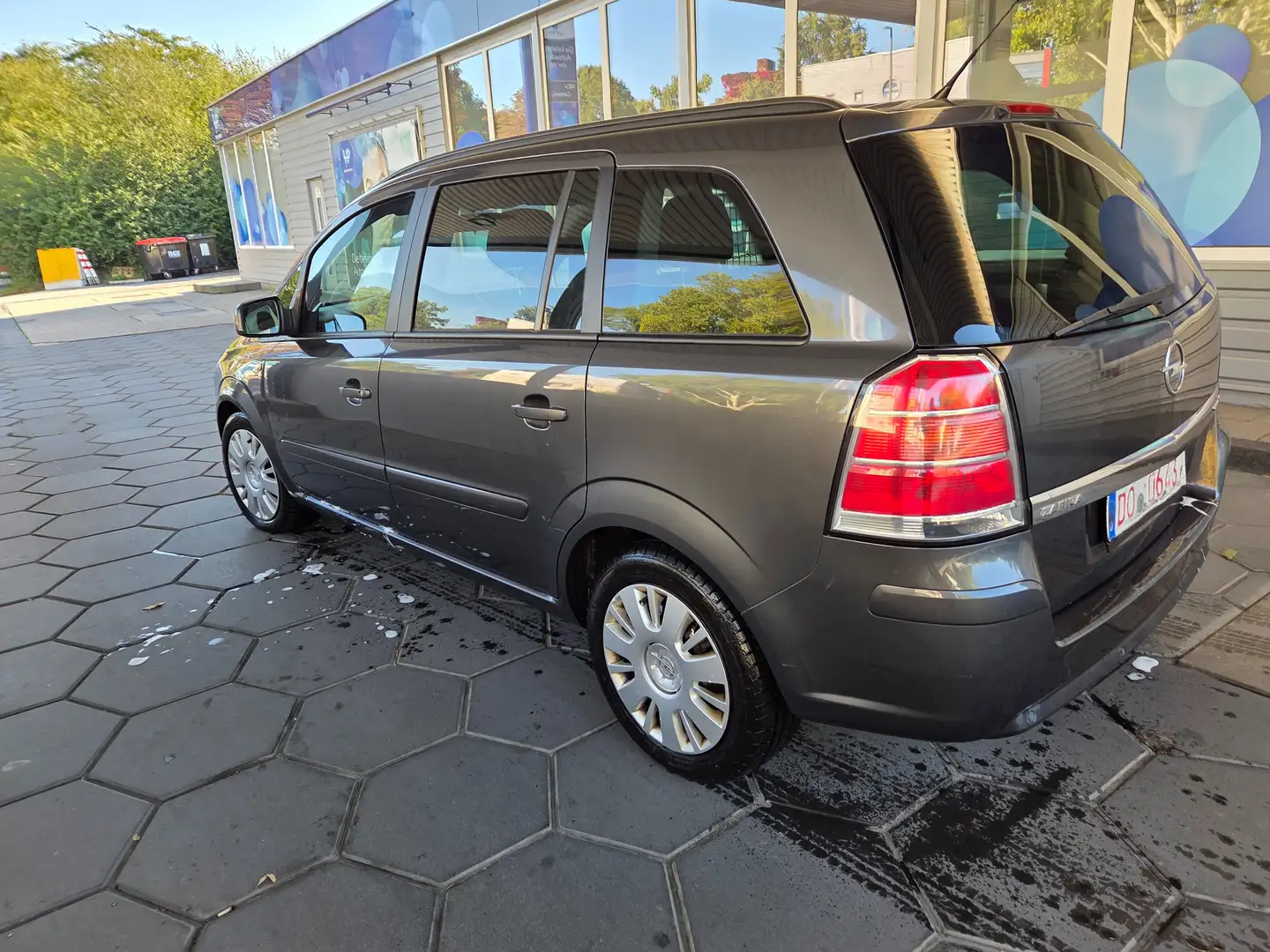 Opel Zafira Family 1,7 Diesel Euro5 TÜV neu Grau - 2