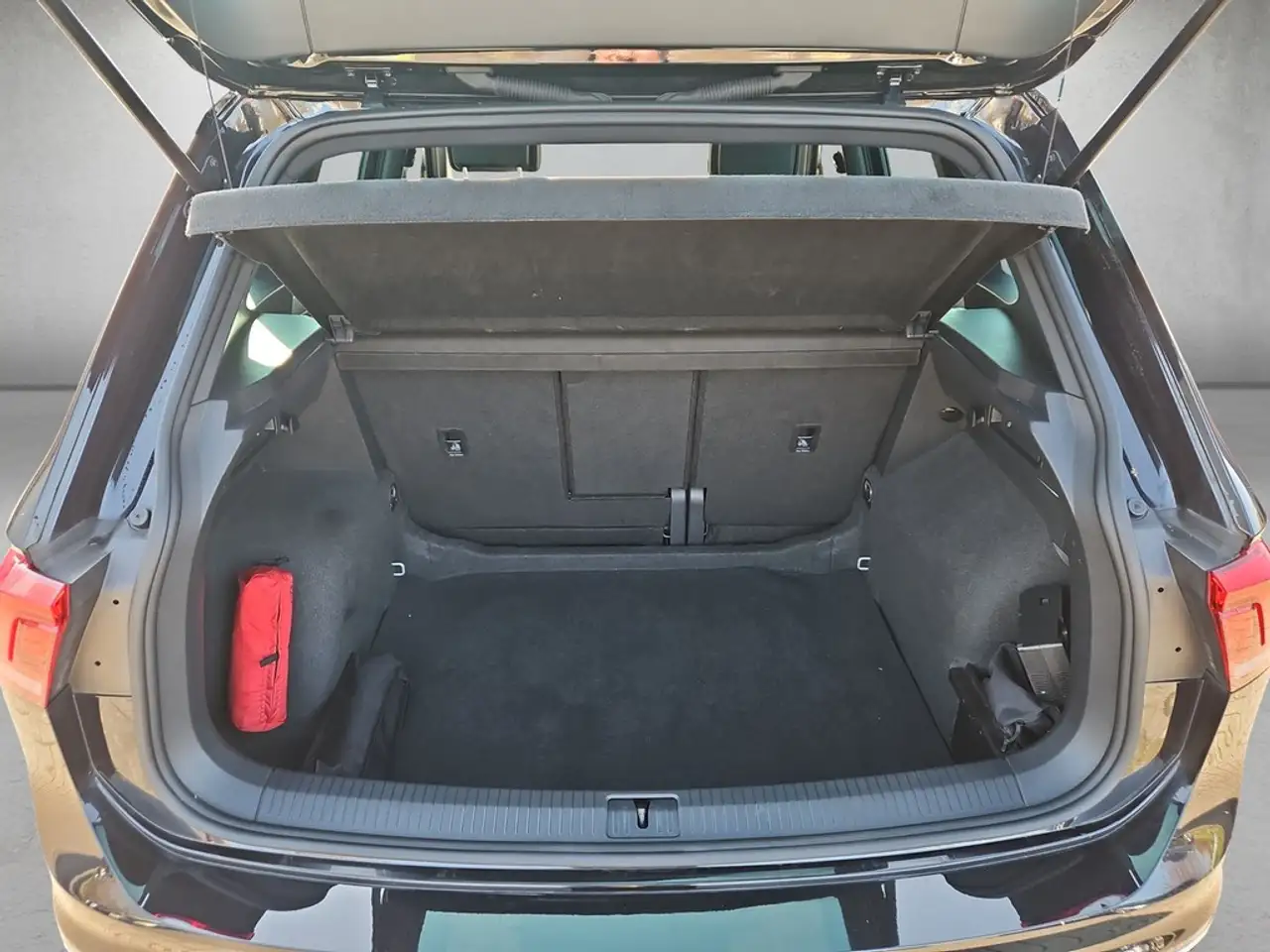 Volkswagen Tiguan 1.5 TSI DSG Active *Navi*LED*Kamera*HUD* 5