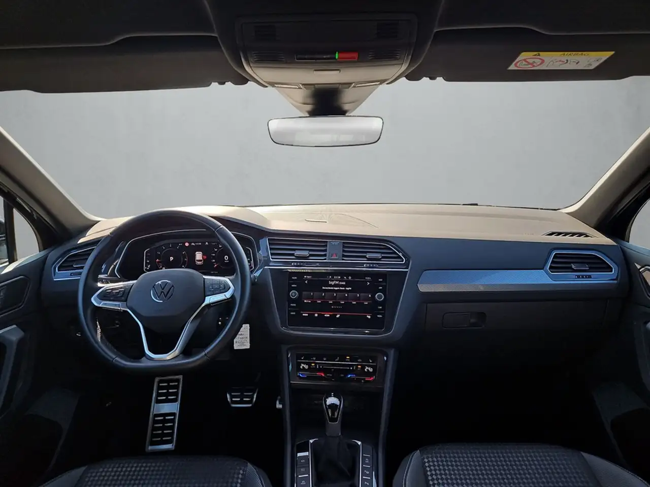 Volkswagen Tiguan 1.5 TSI DSG Active *Navi*LED*Kamera*HUD* 8