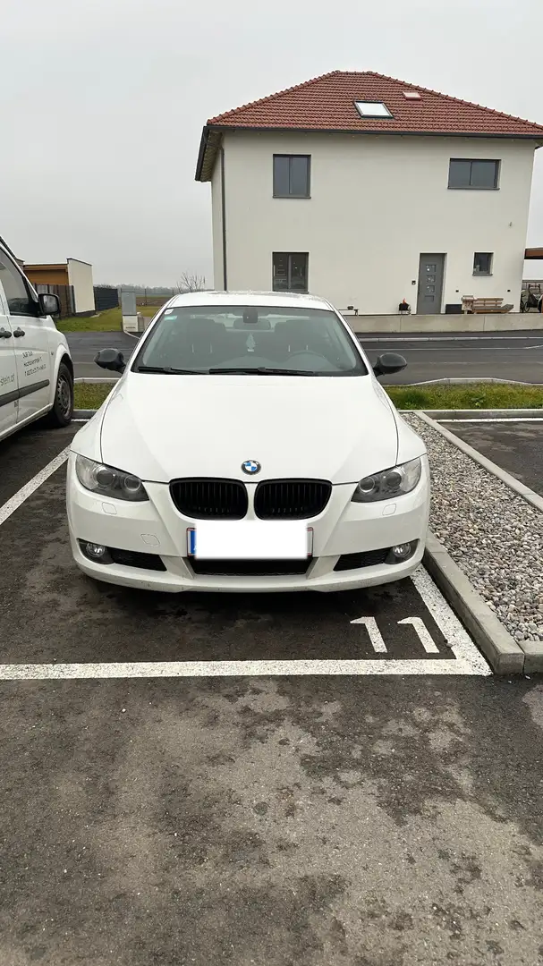 BMW 325 325i Coupé E92 N52 - 1