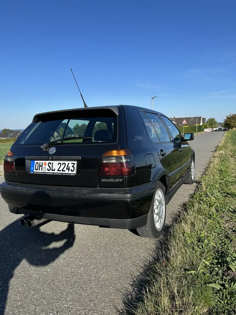 Volkswagen Golf 1.8 GT Special Noir - 2
