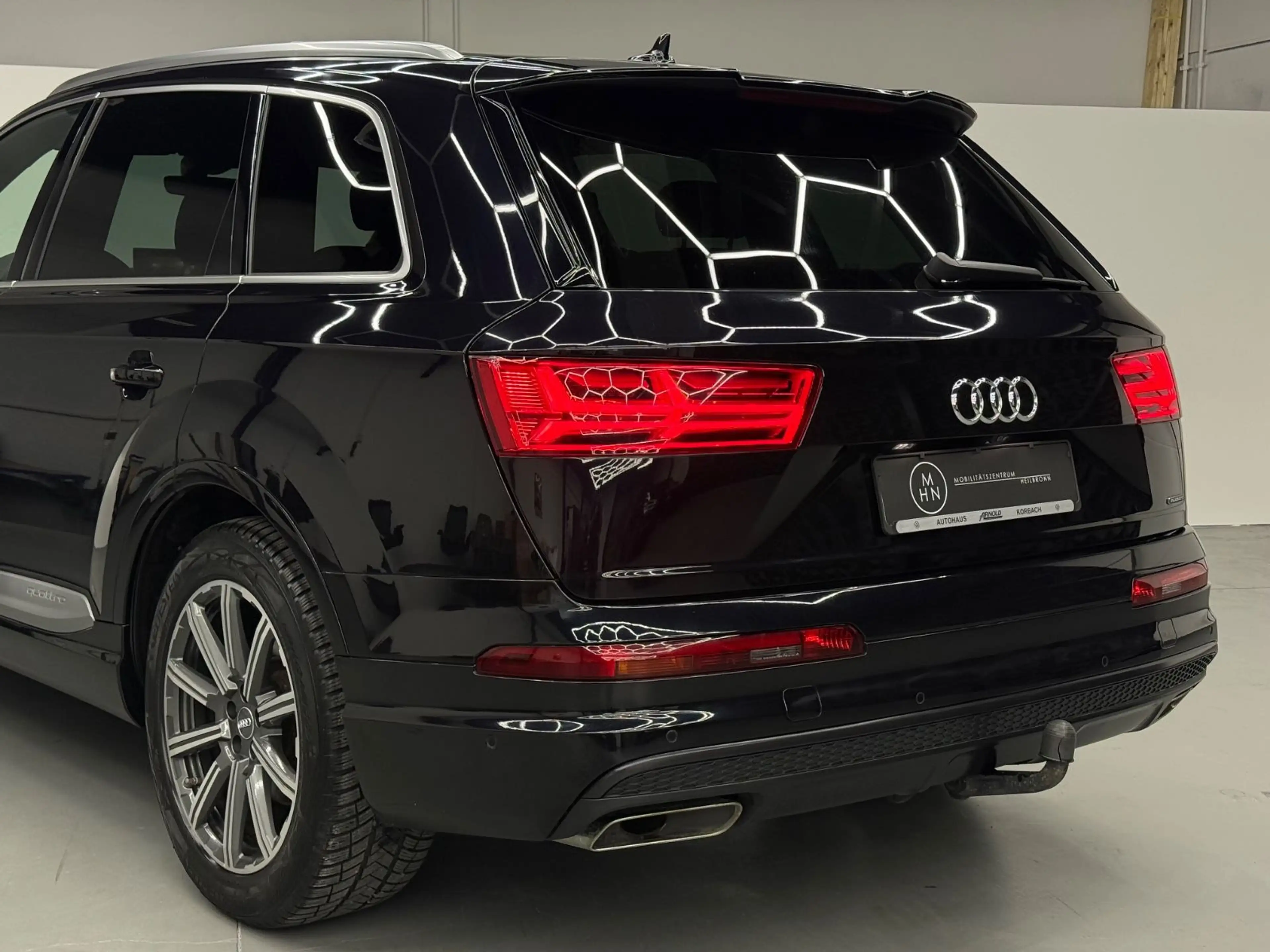 Audi Q7 3.0 TDI ultra quattro ACC*AHK*360°*SPUR*STAND — photo 11