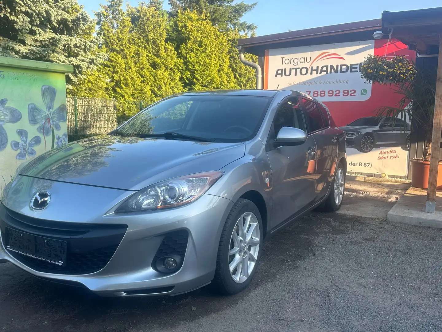 Mazda 3 Edition/TÜV-04/27/8 x Bereift/SHZ./AHK./2-Hand: Šedá - 1