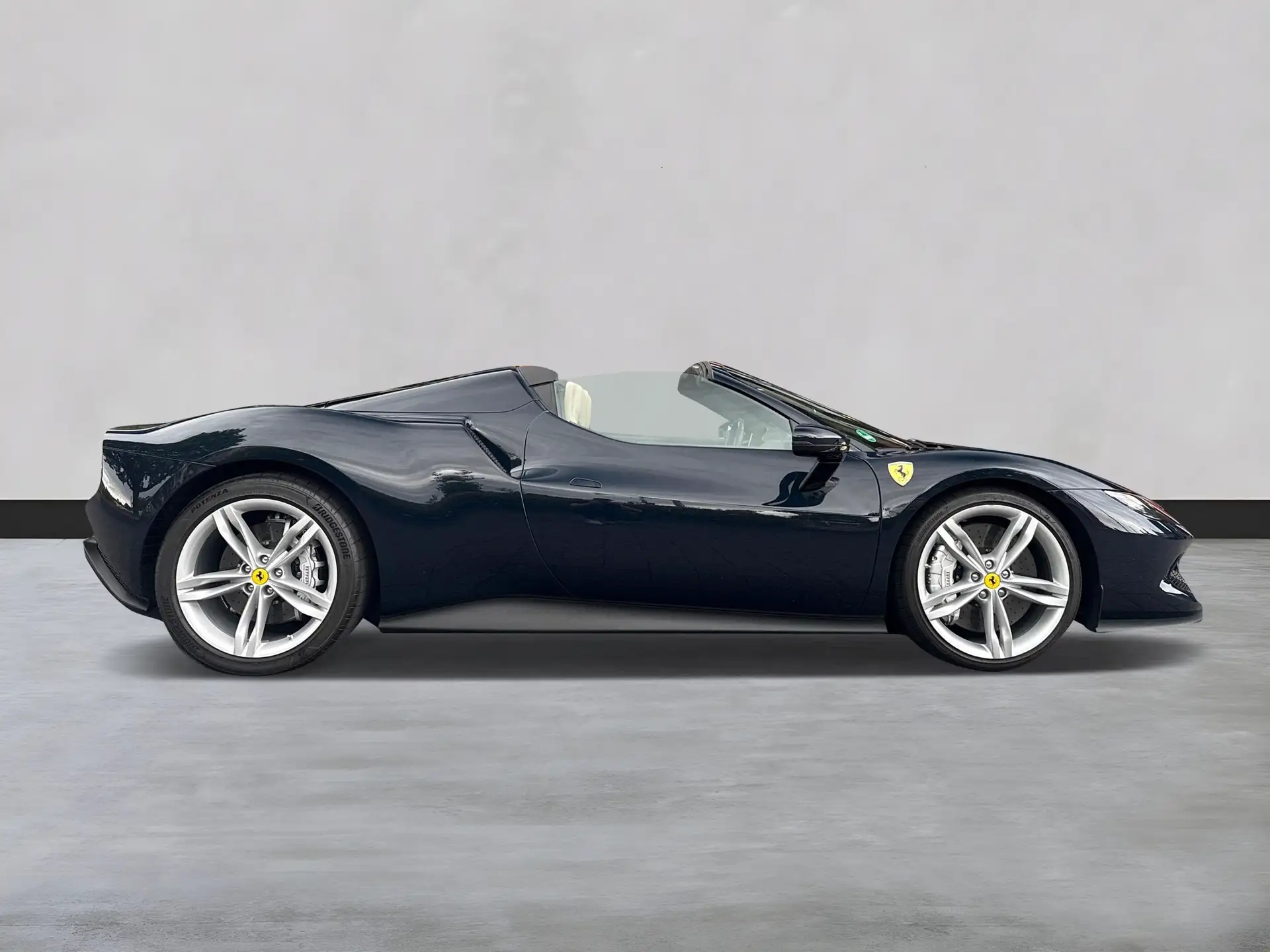 페라리 296 GTS 2024 블랙 사진 5