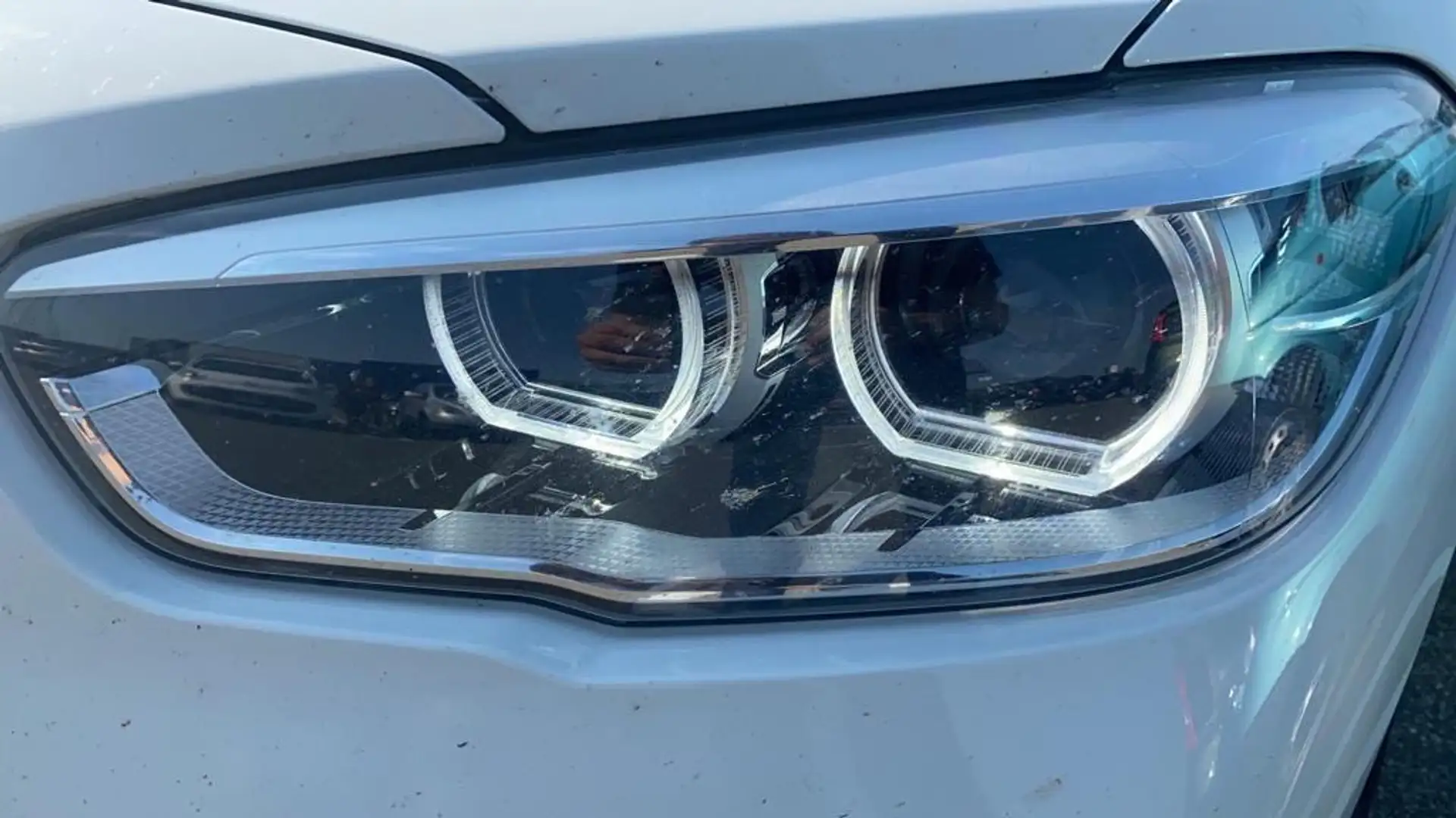 BMW 116 116d Advantage 5p auto - 2