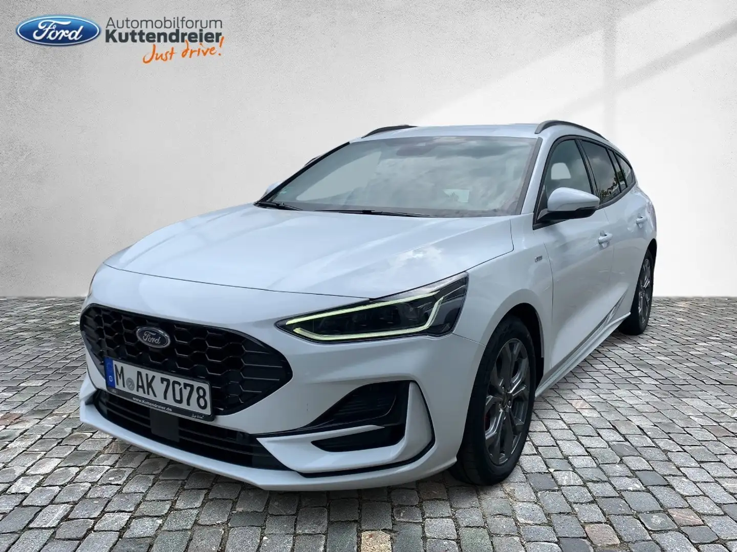 Ford Focus Turnier 1.0 EcoBoost ST-Line X FLA HUD Weiß - 2
