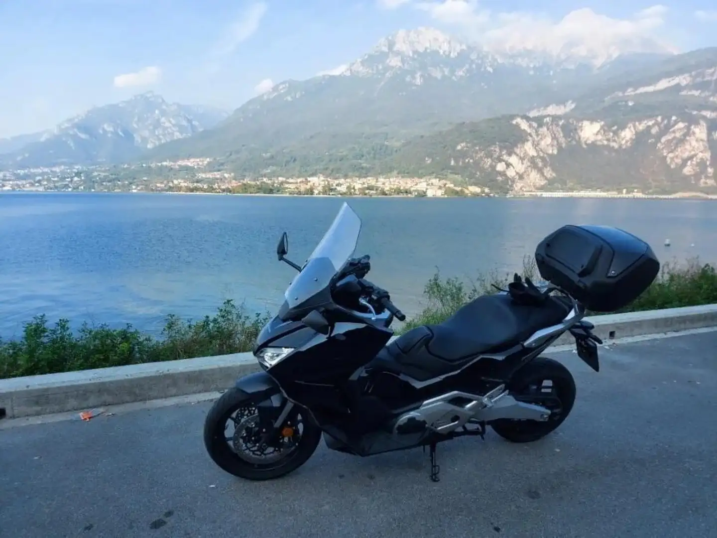 Honda Forza 750 DCT Urban Černá - 2