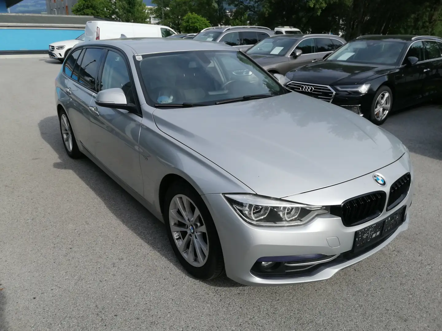 BMW 318 318 d Sport Line Gris - 2