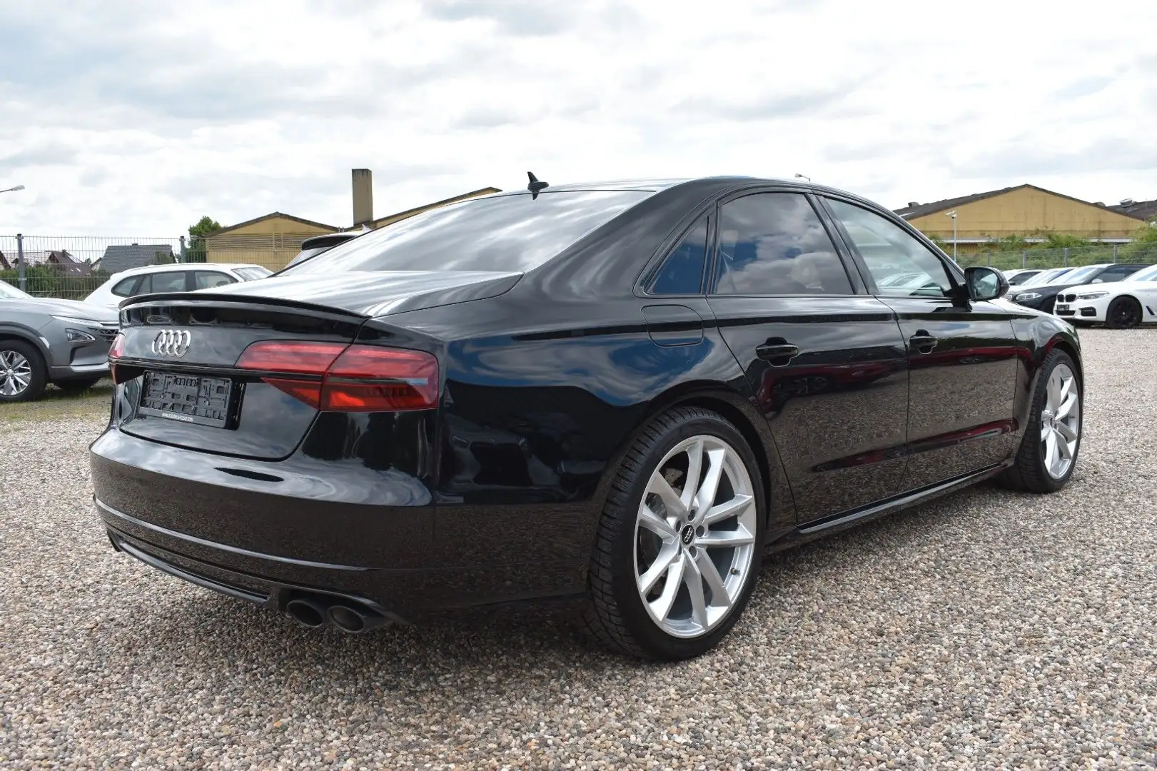 Audi S8 4.0 TFSI quattro plus C.Keramik Neuwagenzusta Negro - 2