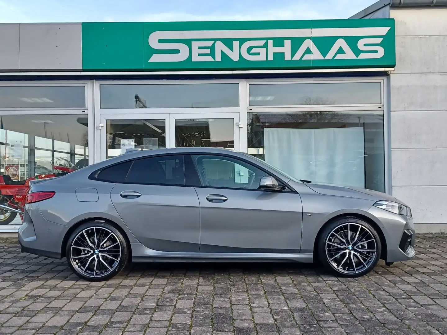 BMW 220d xDrive Gran Coupé MSport ACC HUD ESitz AHK Gris - 2