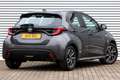 Toyota Yaris 1.5 Hybrid Dynamic Carplay / Camera / Stoel verw. Grijs - thumbnail 2