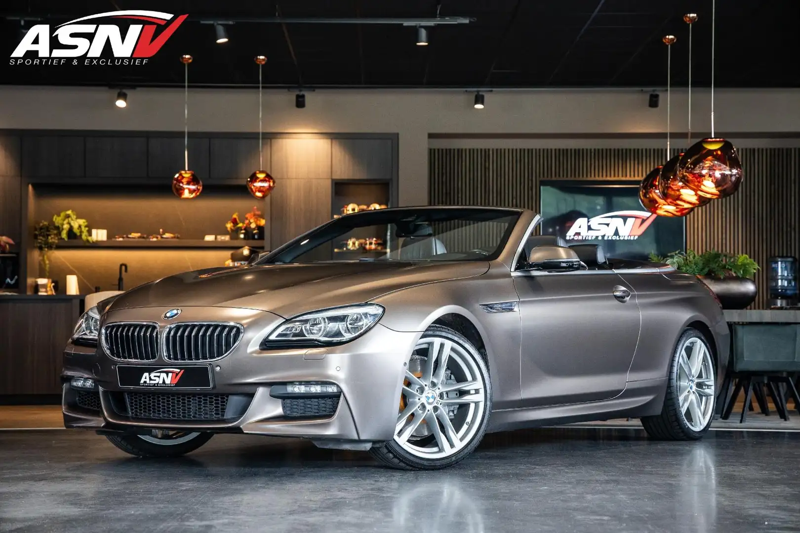BMW 640 6-serie Cabrio 640xi High Executive, 320 PK, Froze Hnědá - 1