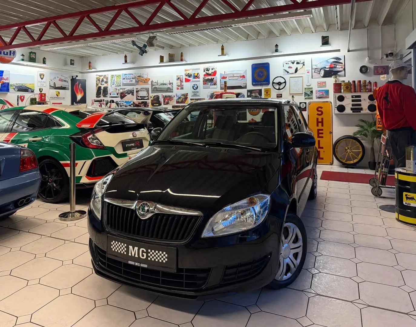 Skoda Fabia Active Schwarz - 1