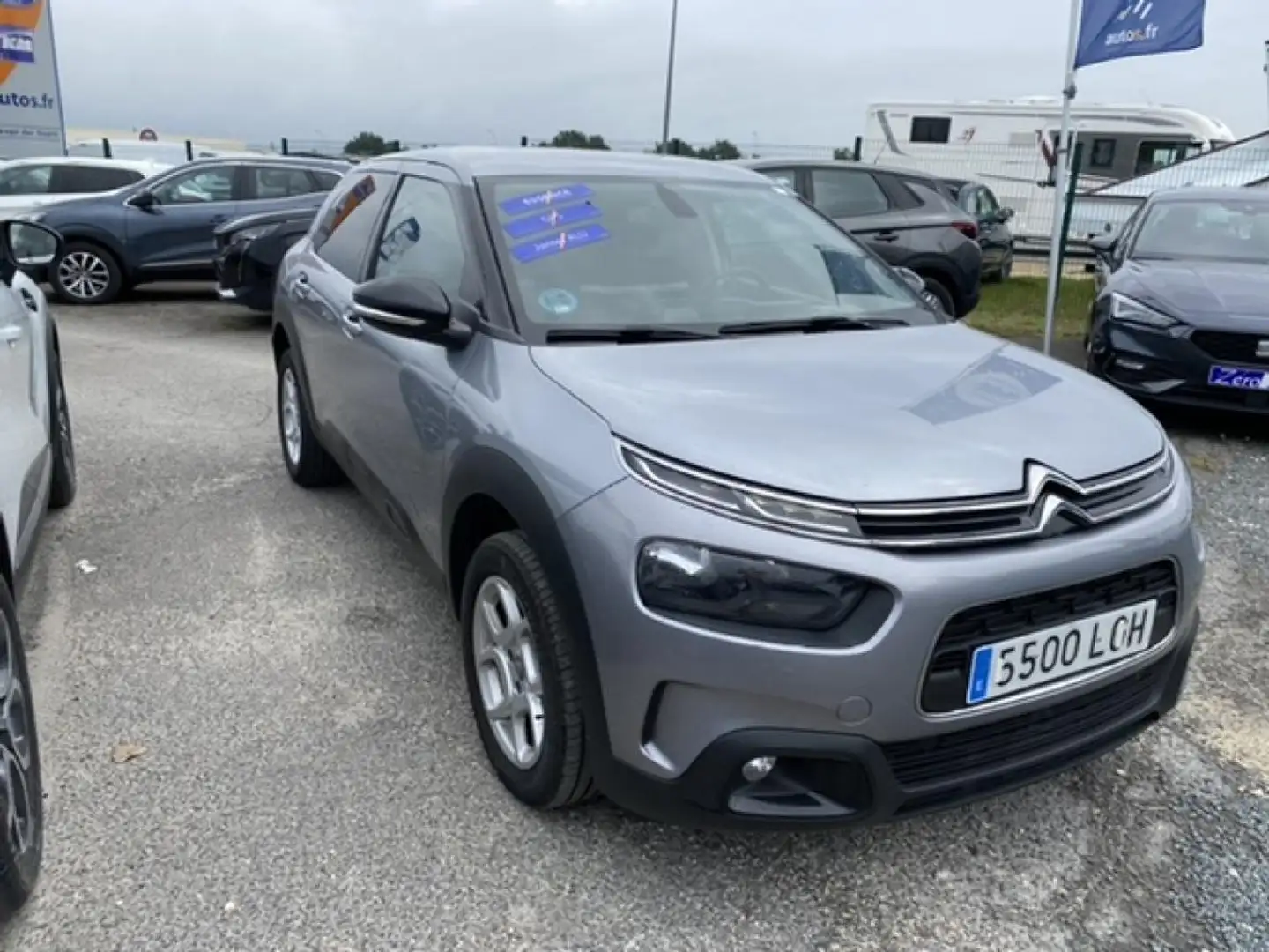 Citroen C4 Cactus 1.2 i - 110 ch   Shine Grijs - 2