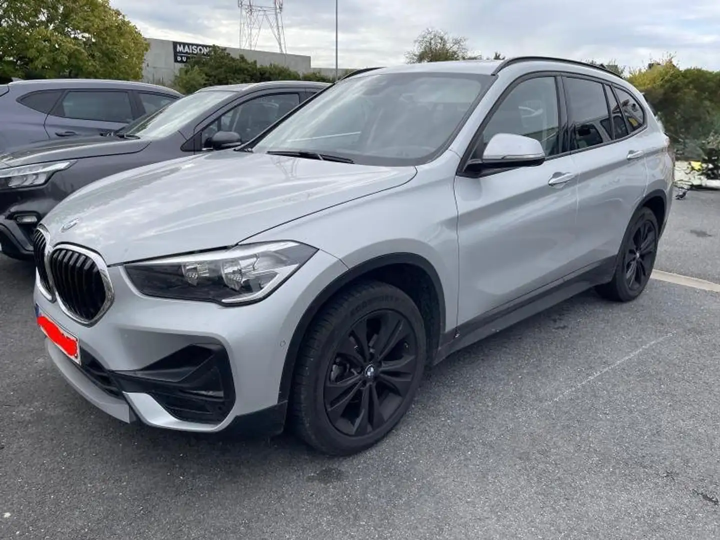 BMW X1 1.5dA sDrive16 1er Prop Garantie 12 mois Gris - 1