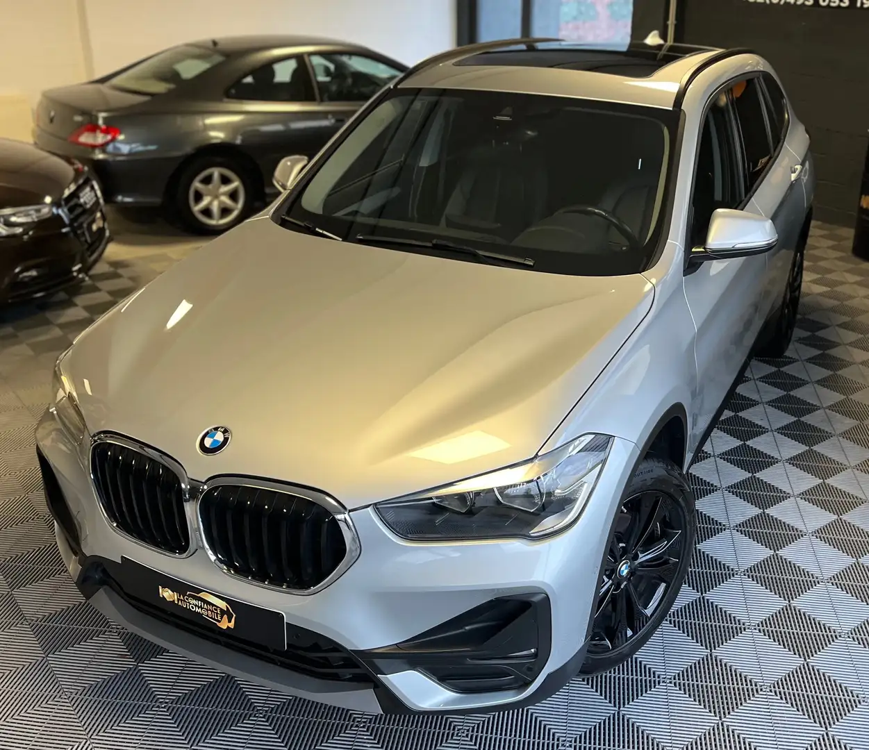 BMW X1 1.5dA sDrive16 1er Prop Garantie 12 mois Gris - 2