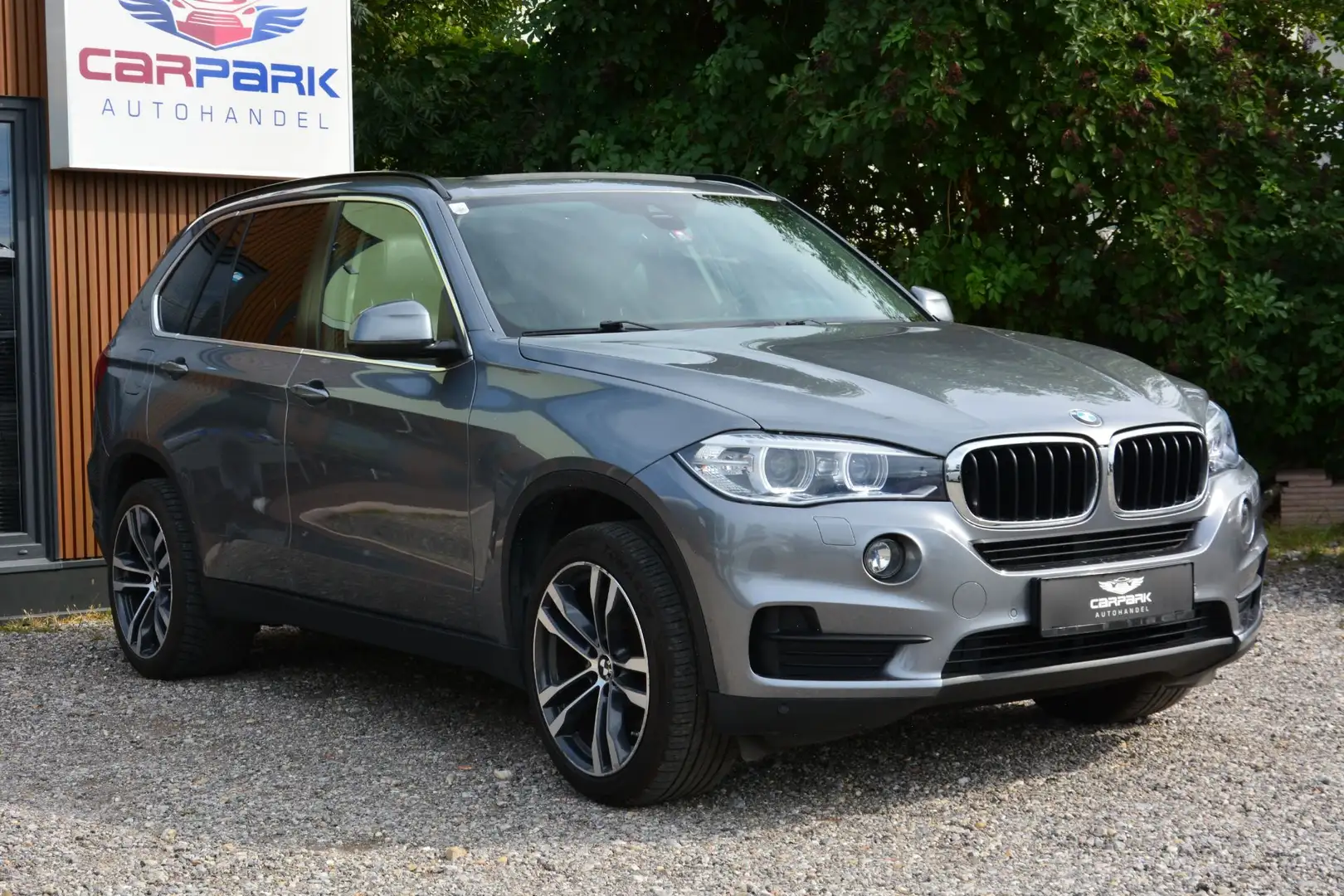 BMW X5 xDrive30d Aut. | Panorama | Leder | Grau - 1