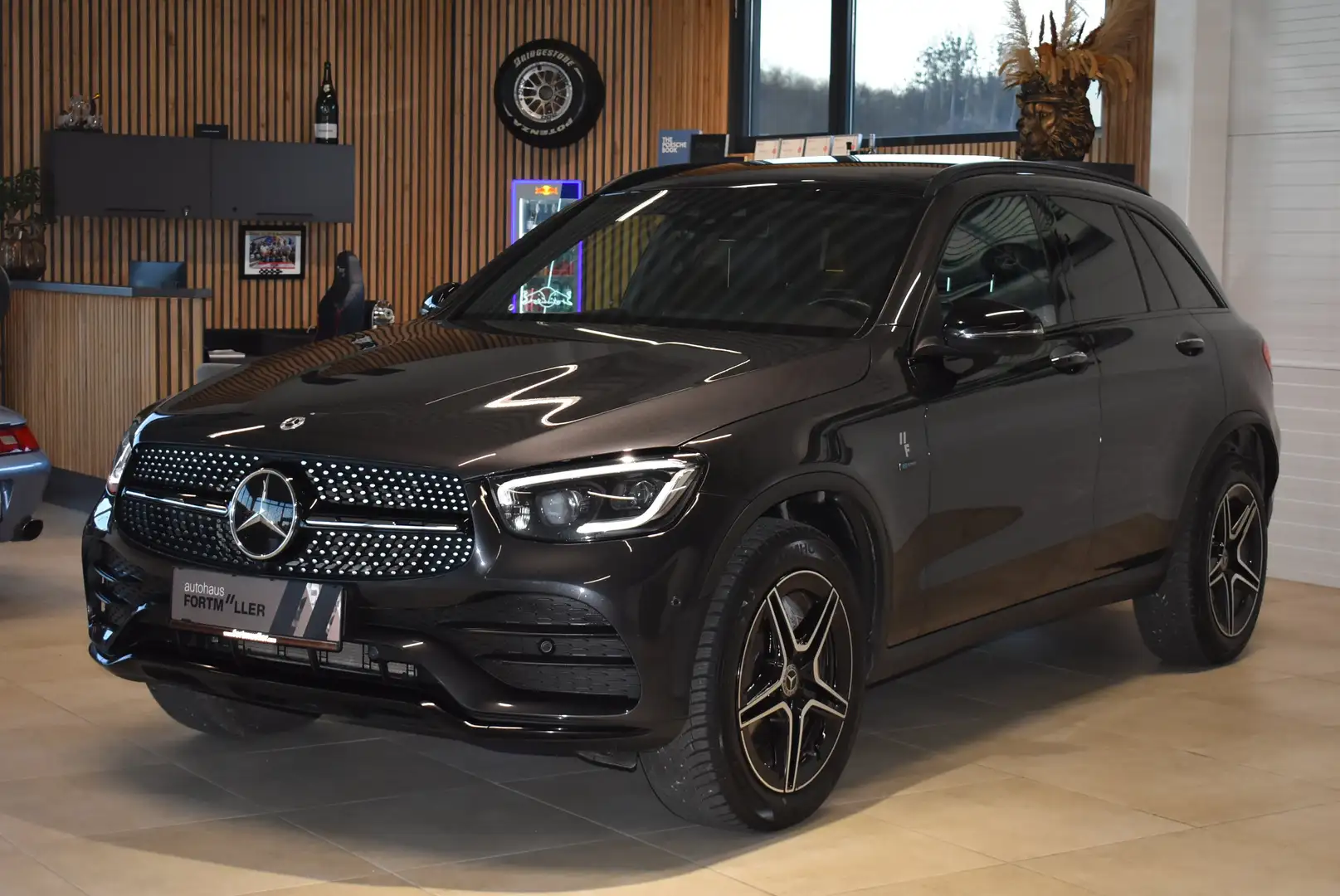 Mercedes-Benz GLC 300 de 4Matic //AMG Sport //AHK//Pano//Burm. Grau - 1