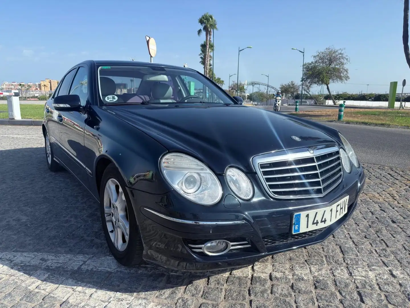Mercedes-Benz E 220 220CDI Avantgarde Aut. Azul - 2