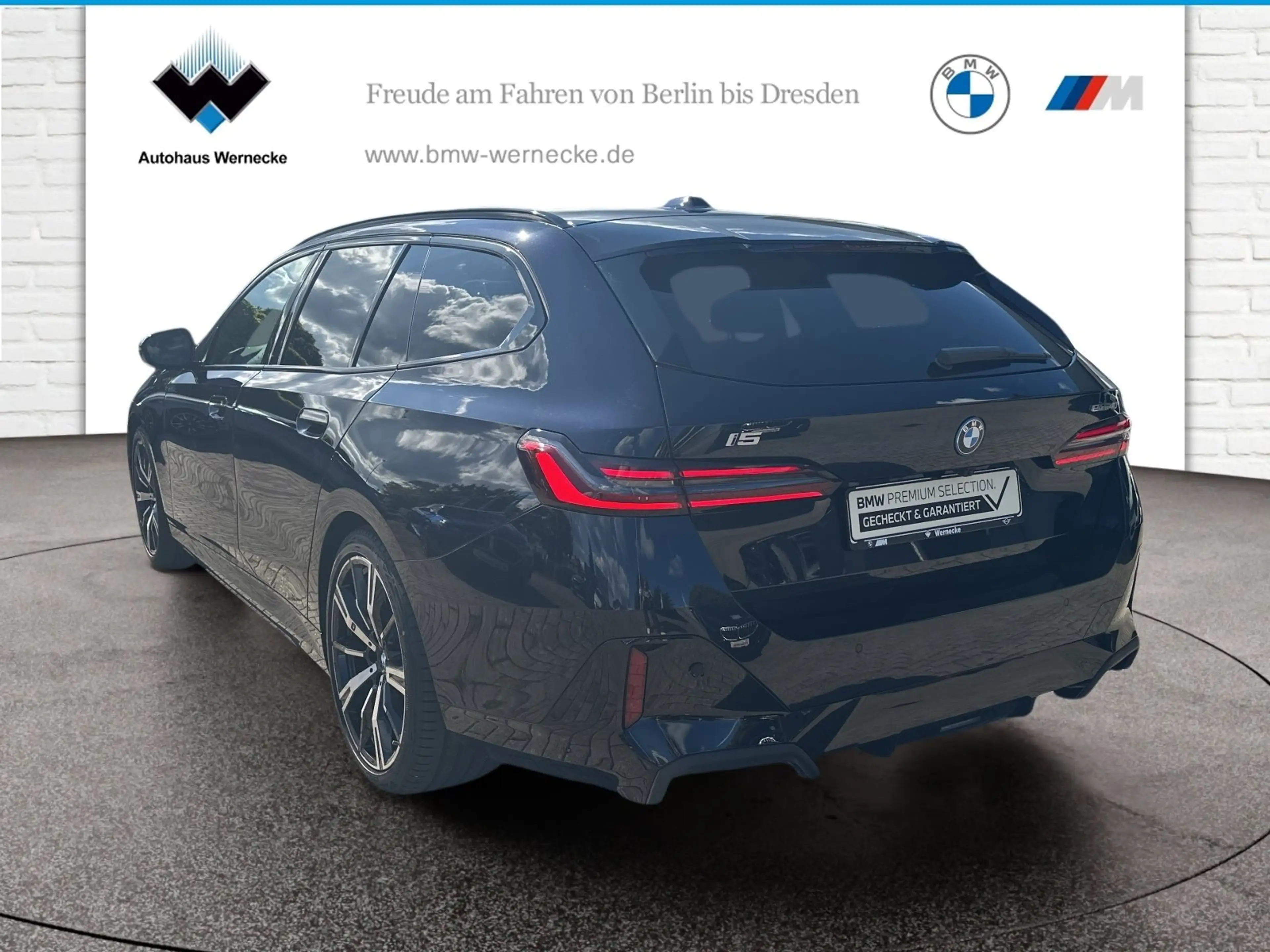BMW i5 eDrive40 Touring — photo 7