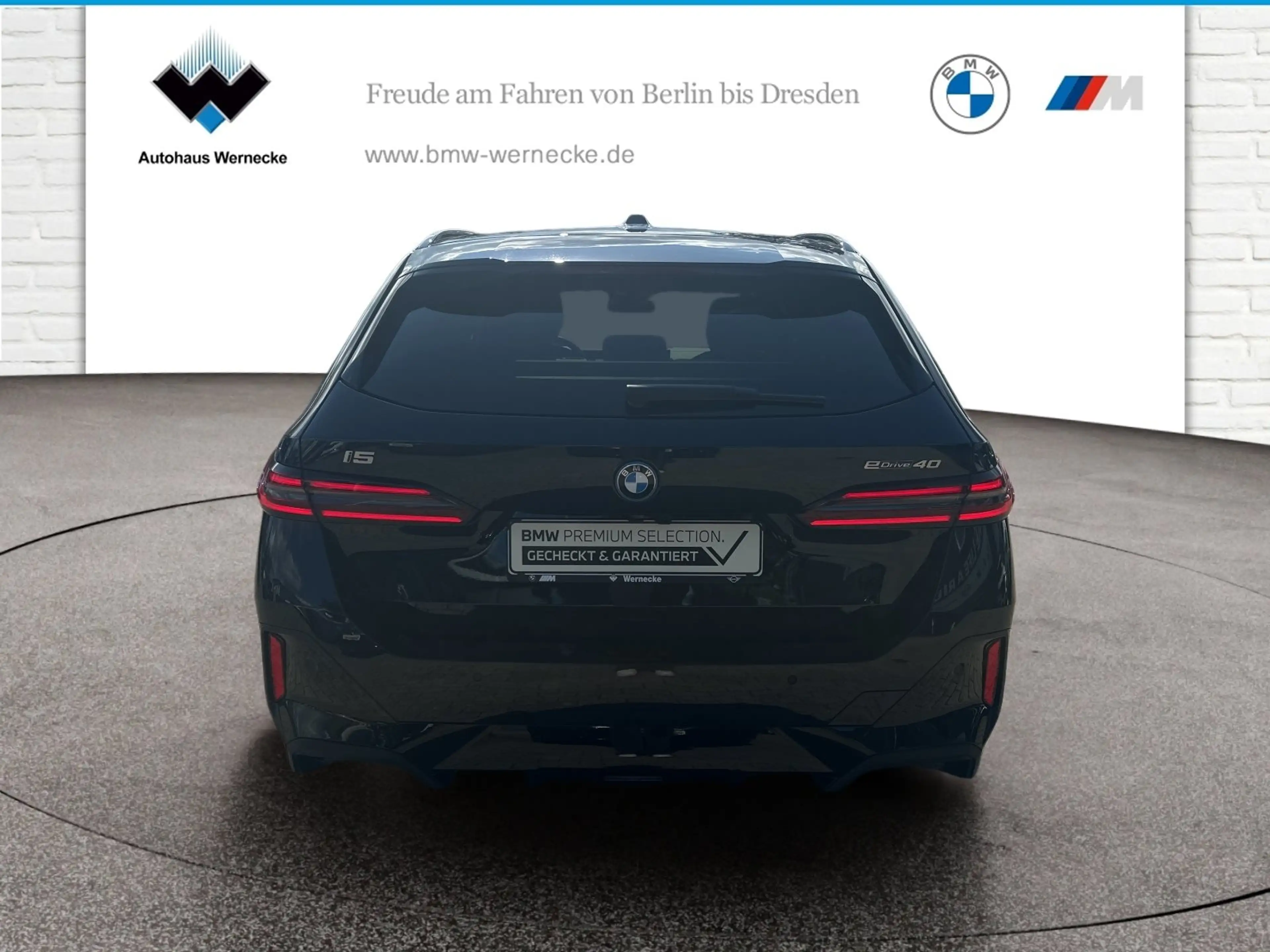 BMW i5 eDrive40 Touring — photo 6