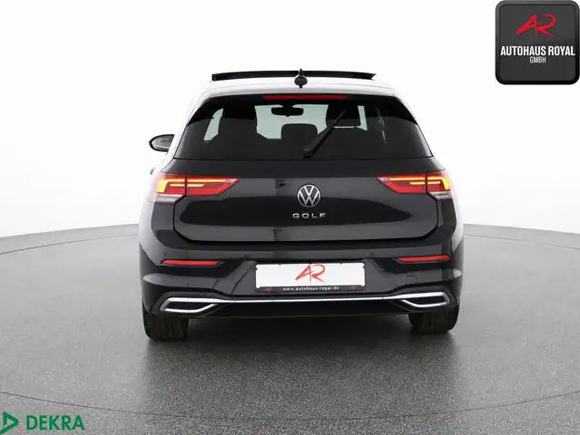 Volkswagen Golf view 4