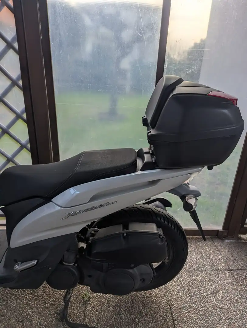 Yamaha Xenter 125 Blanco - 1