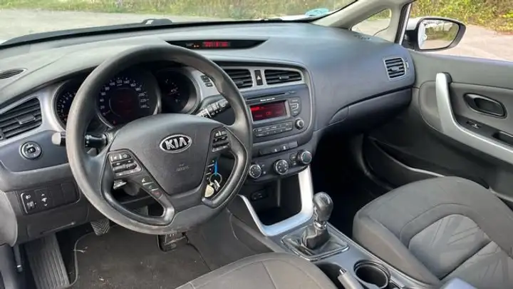 Kia Proceed 1.4 CVVT Concept 2015, foto 12