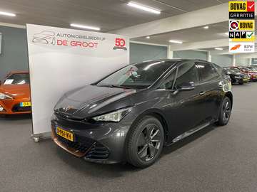 Essential 62 kWh/ Eerste eigenaar/NAP/ Apple carpl