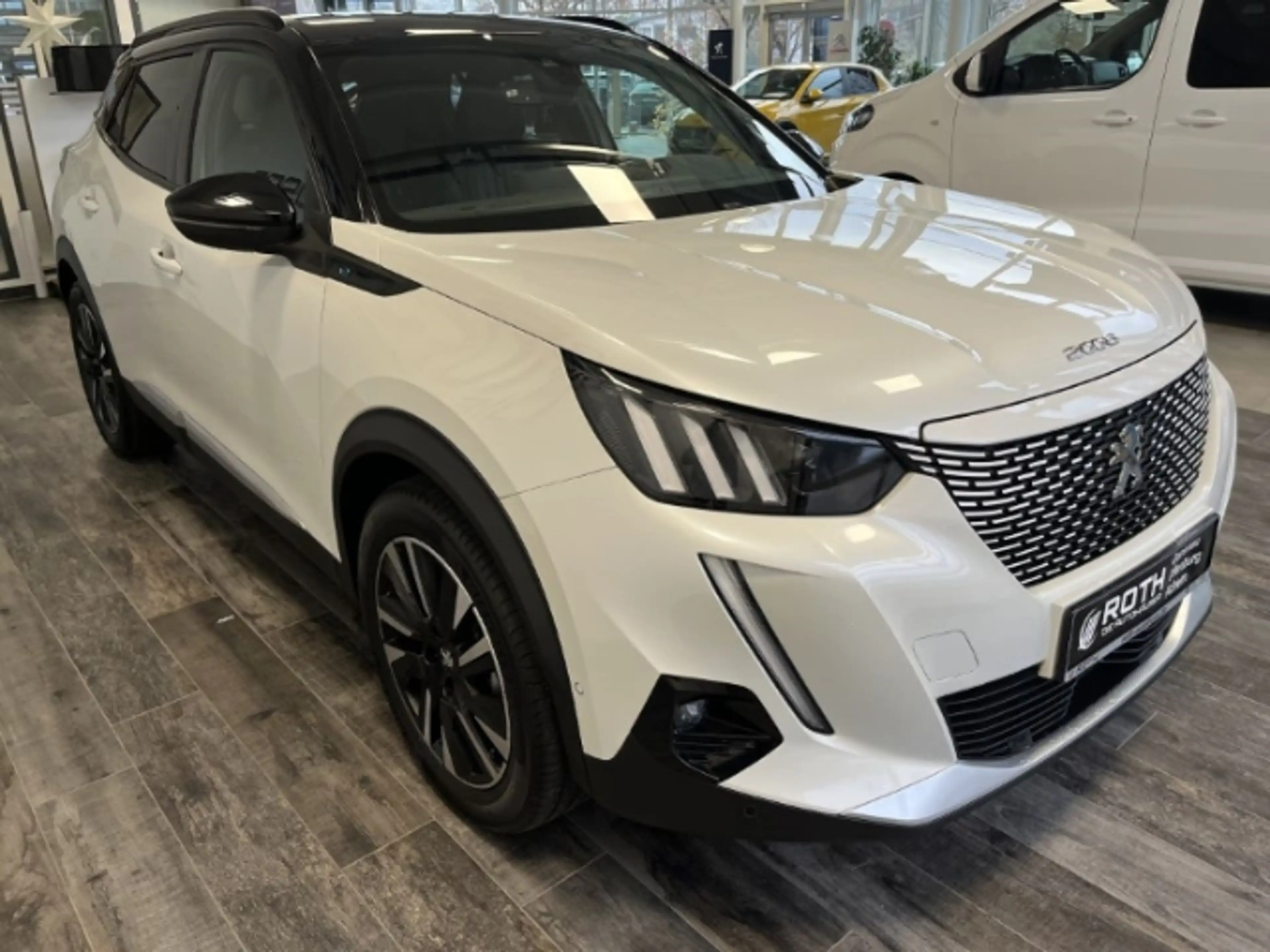 Peugeot 2008 136 Elektro GT El. Panodach Leder Digitales Cockpi — photo 4