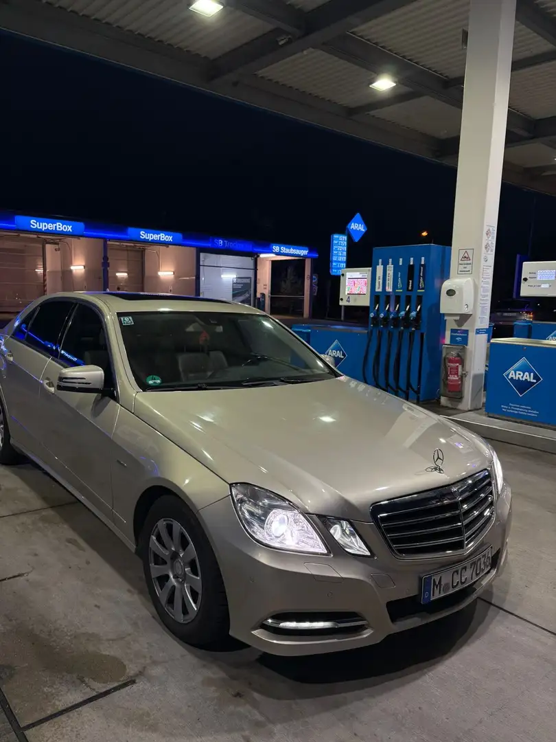 Mercedes-Benz E 200 CGI BlueEFFICIENCY Automatik Avantgarde - 2