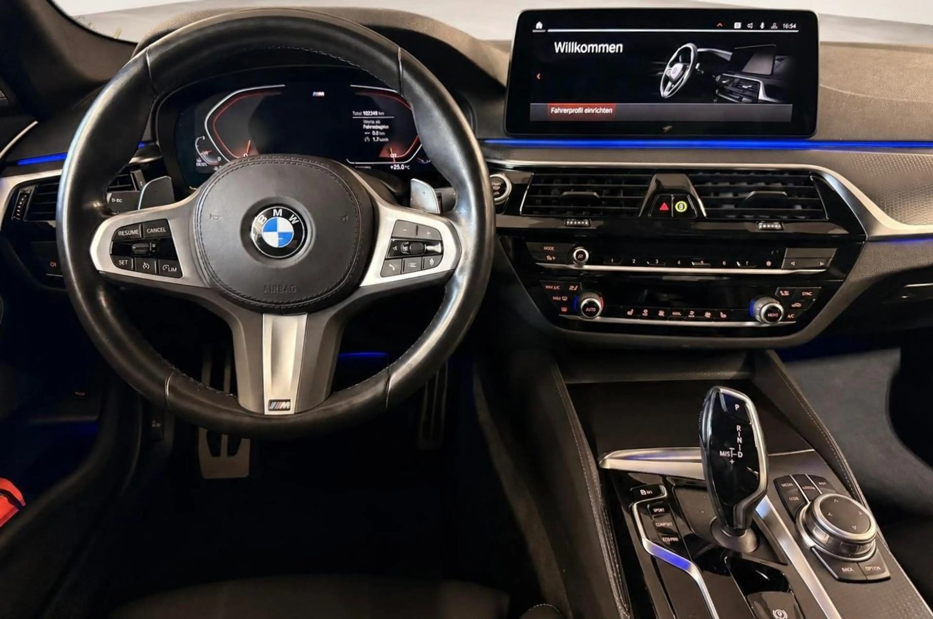 BMW 520 d M-Sport HUD/MEMORY/H&K/KAMERA/LEDER/AHK — photo 15