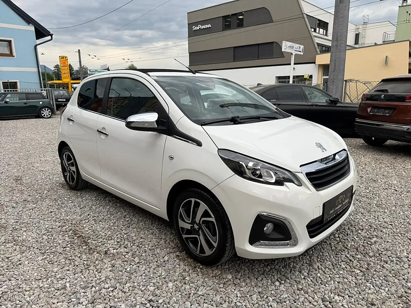 Peugeot 108 1,2 PureTech 82 Allure Weiß - 2