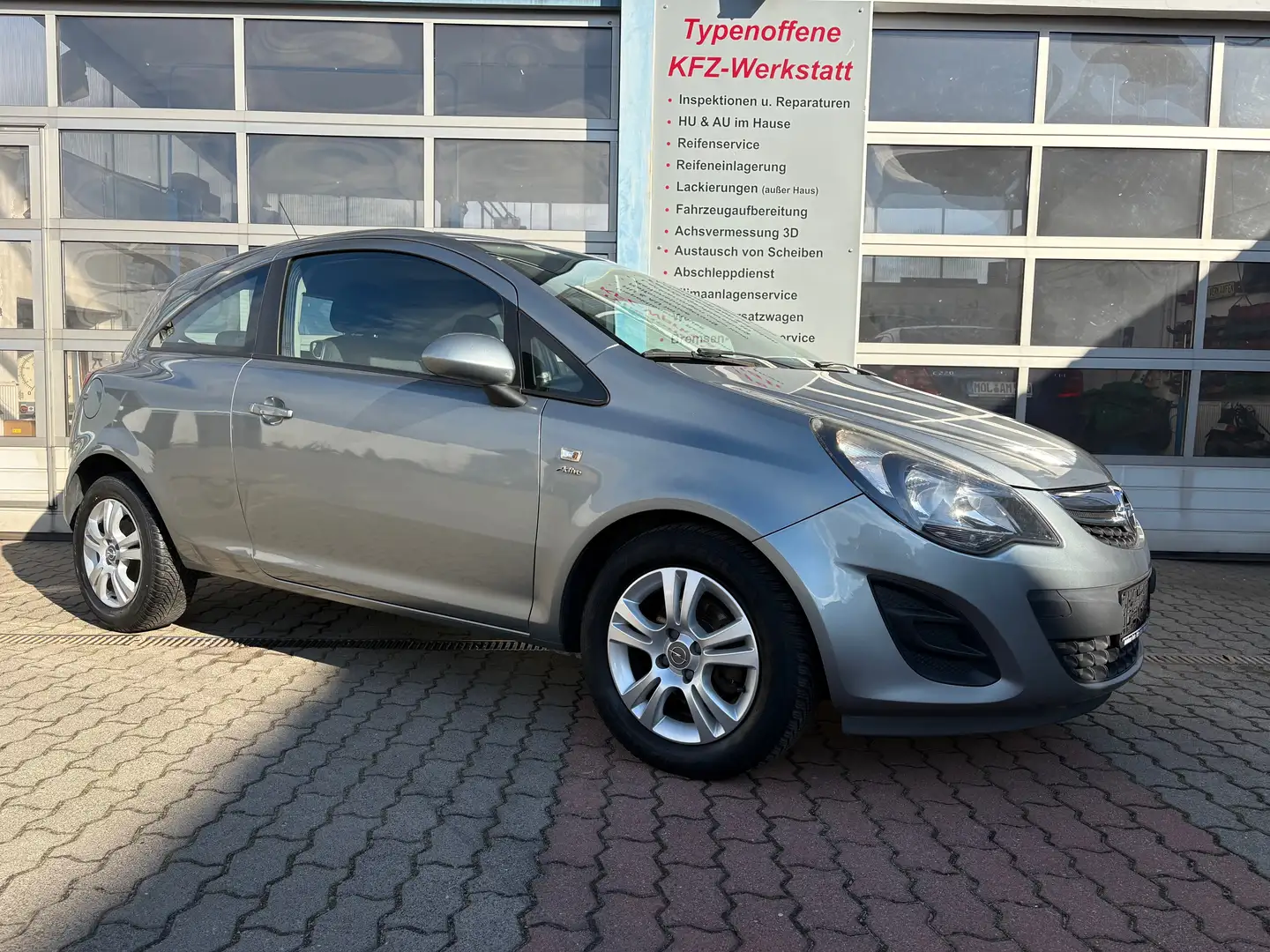 Opel Corsa 1.4 Active, Tempomat,HU/AU neu - 2