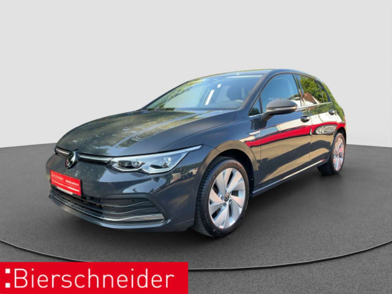 Volkswagen Golf 2024 — 8 1.5 TSI Style ACC NAVI SHZ CAM LED+