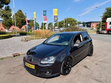 GTI PAKKET/GT BEKLEDING/18INCH/VERLAAGD/NAVI/XENON