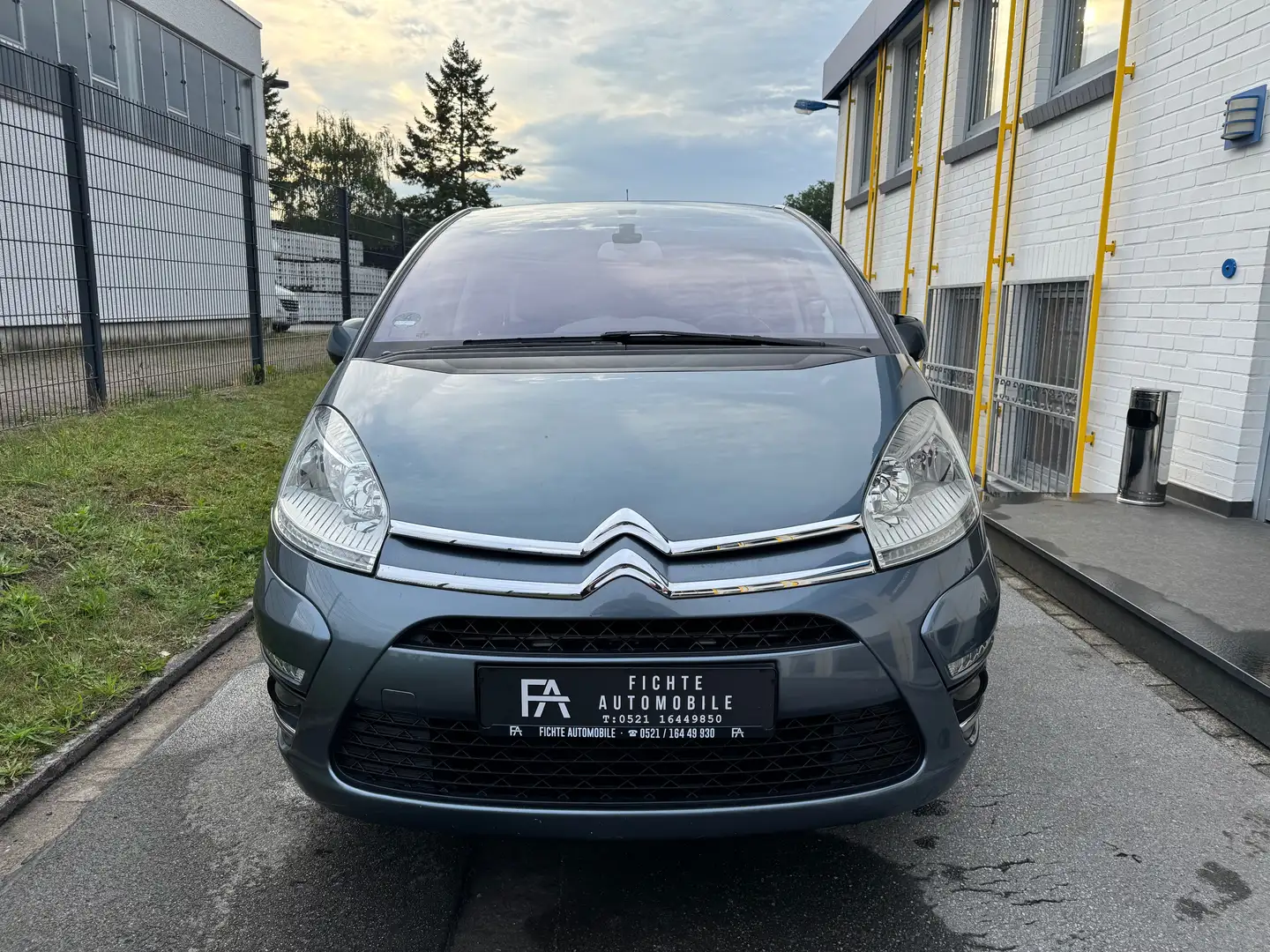 Citroen C4 Picasso Selection Klima SHZ Tempomat Gris - 2