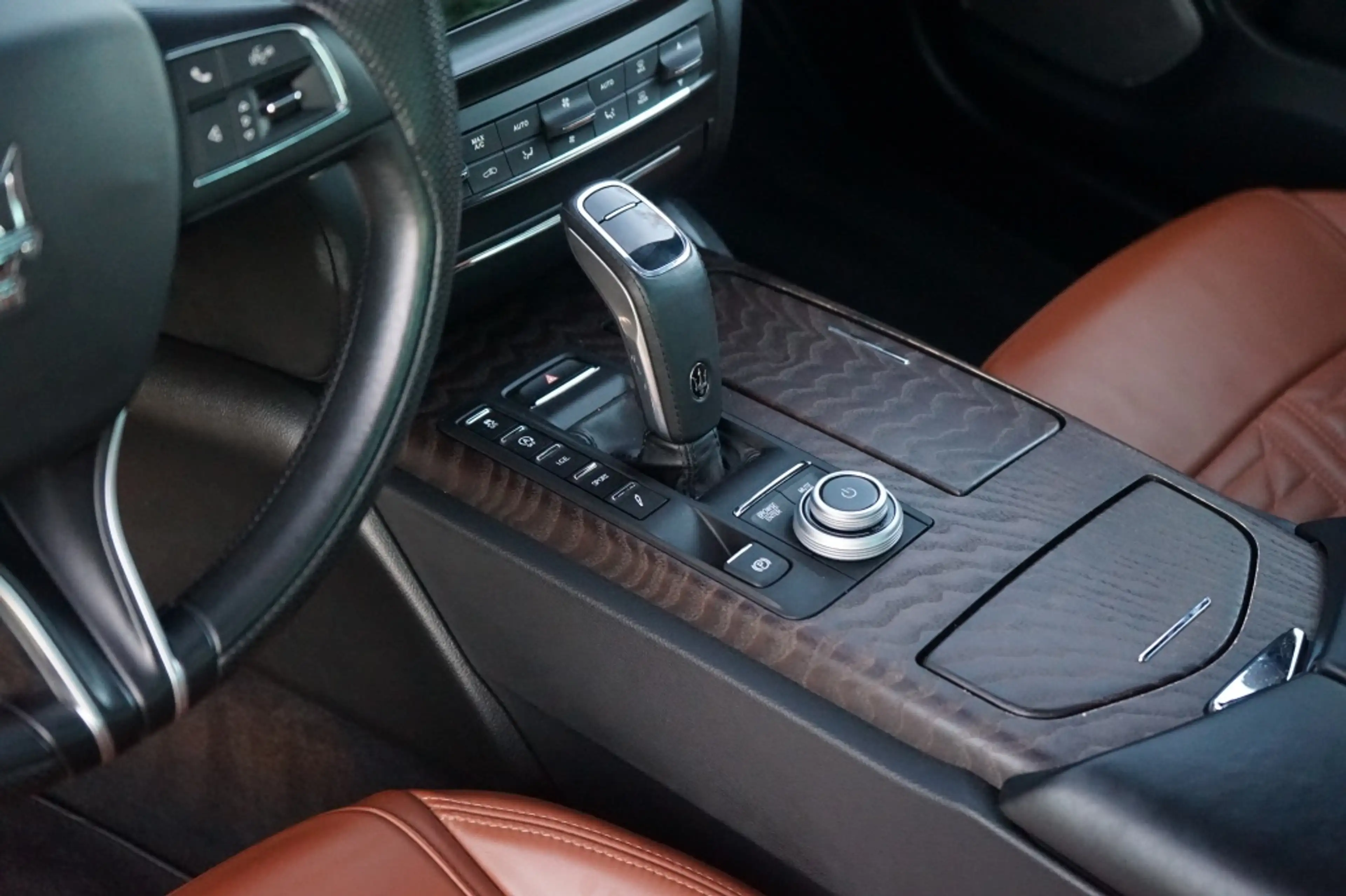 Maserati Ghibli 2.0 MHEV GranSport GT 330PK Pano/B&W/21"/Sport-sea — photo 12