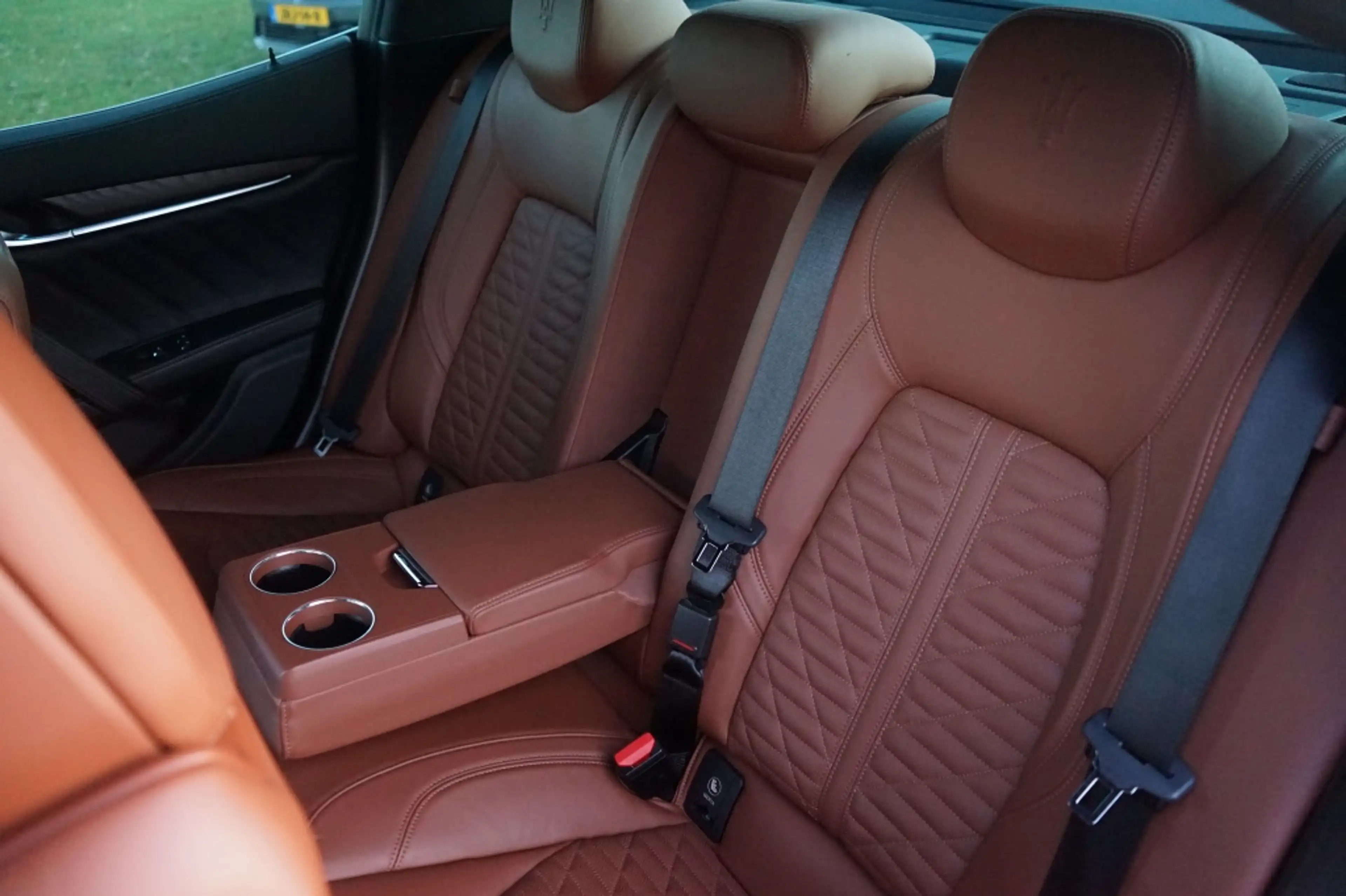 Maserati Ghibli 2.0 MHEV GranSport GT 330PK Pano/B&W/21"/Sport-sea — photo 11