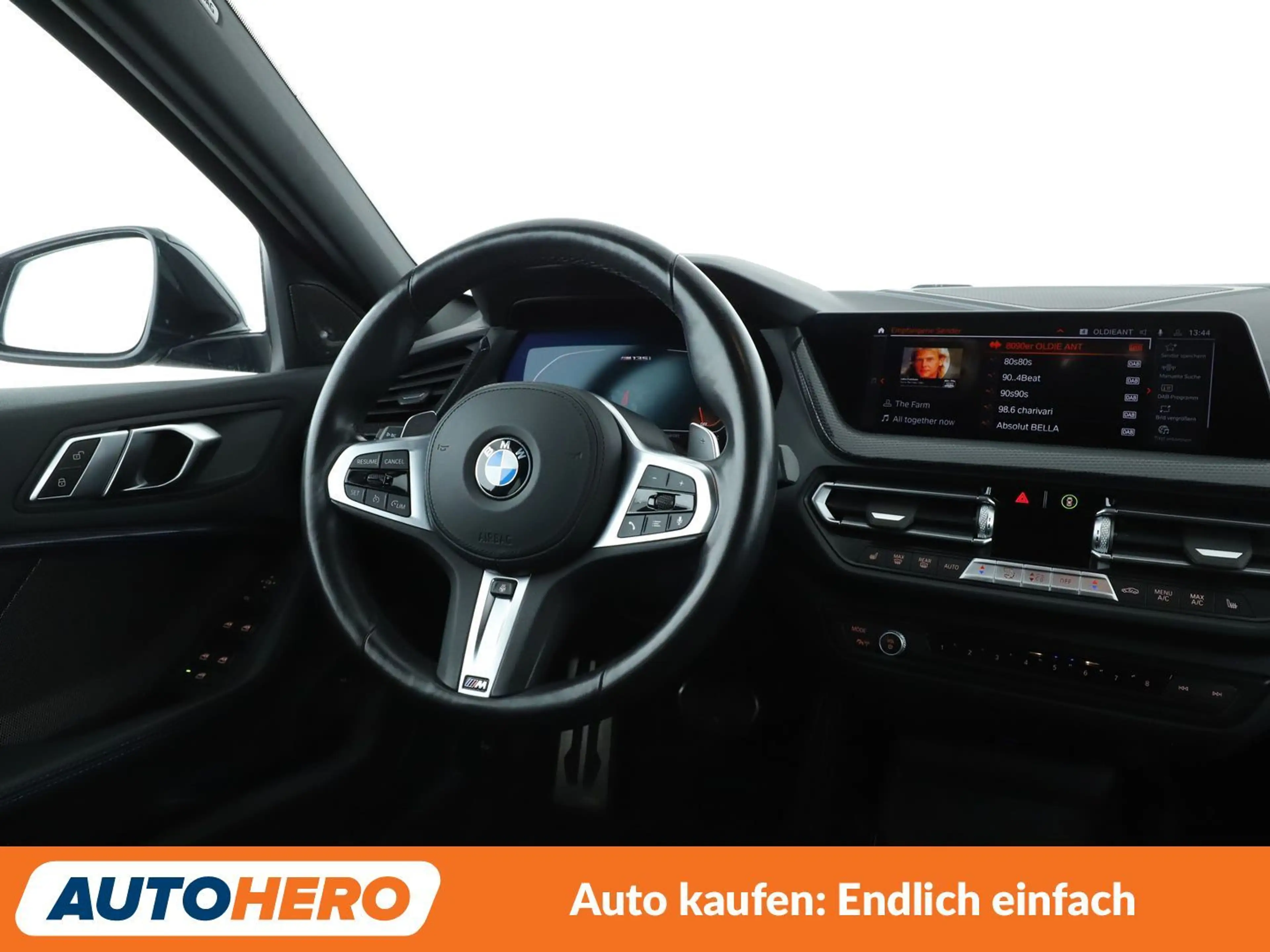BMW 135 M135i xDrive Color Vision Aut.*NAVI*LED* — photo 13