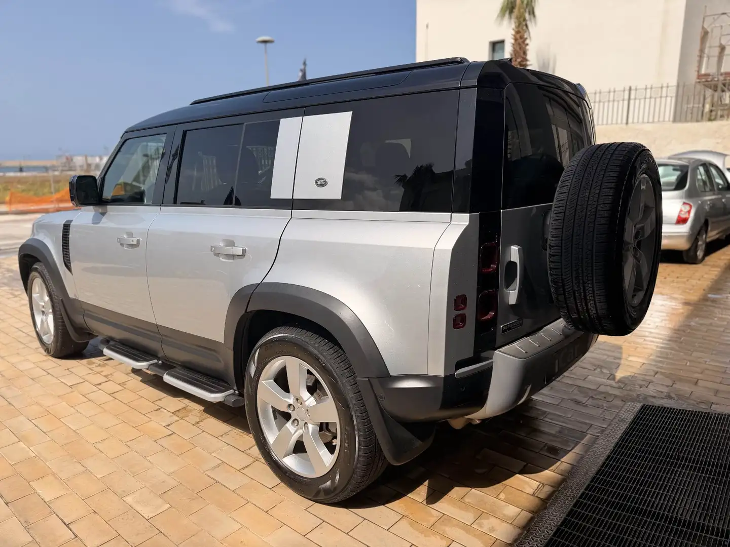 Land Rover DEFENDER VII 110 2.0d sd4 First Edition awd 240cv auto 7 po - foto 2