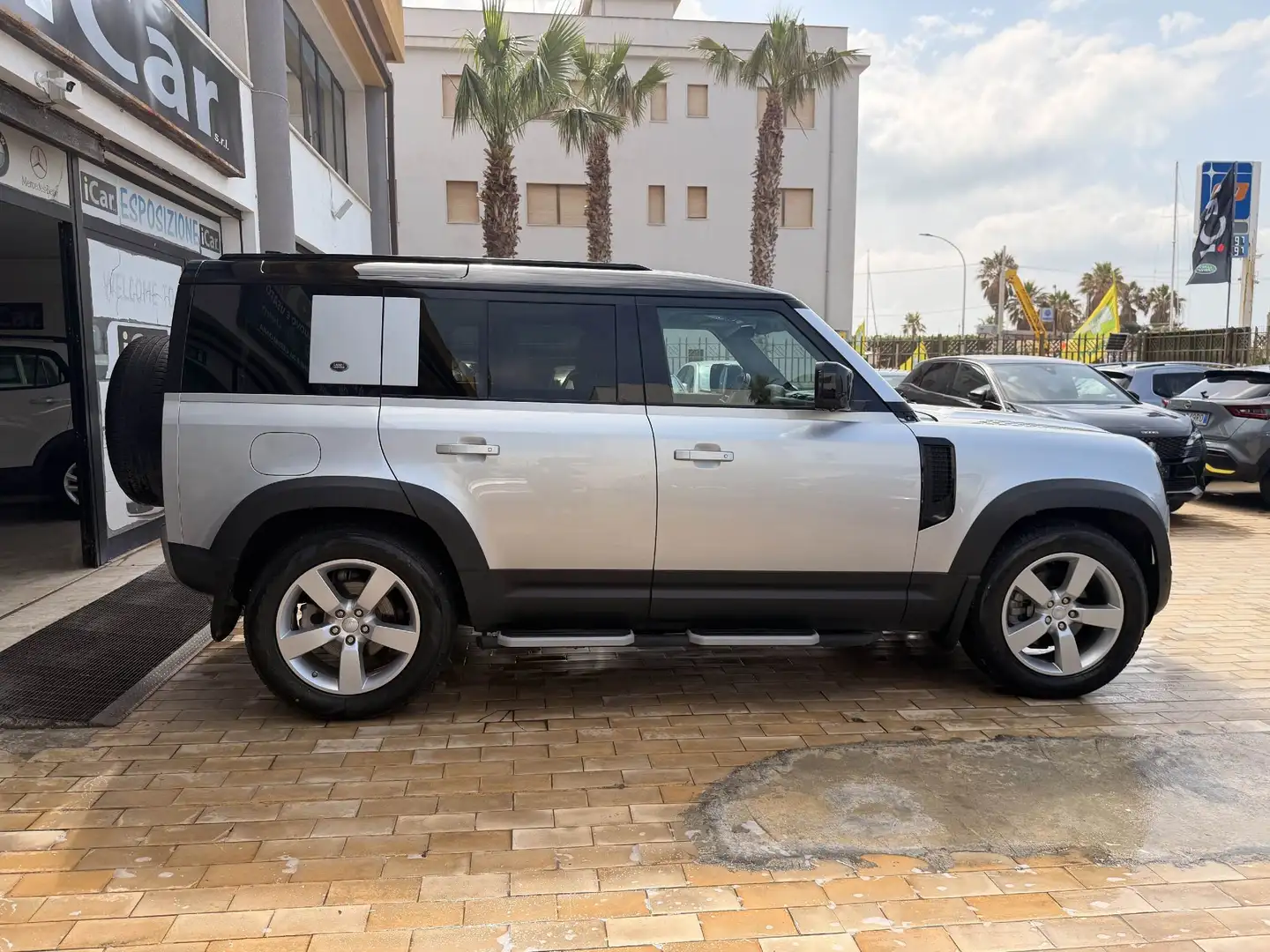 Land Rover DEFENDER VII 110 2.0d sd4 First Edition awd 240cv auto 7 po - foto 4