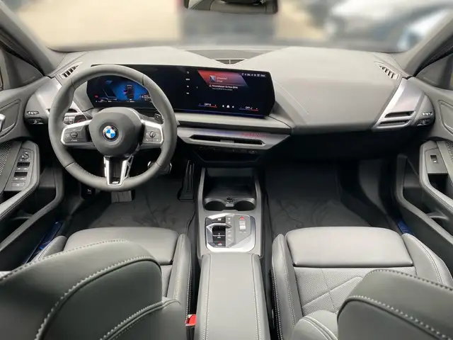 BMW 1 Series view 10